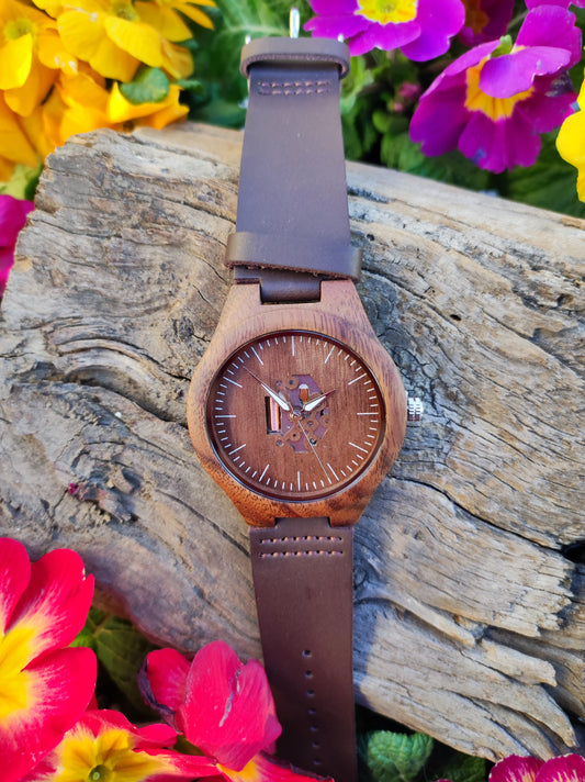 Walnut wood watch and leather strap
