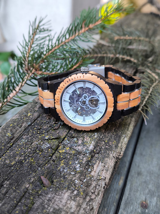 Orologio in Legno di Ebano e Ulivo.