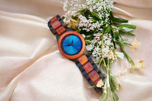 Orologio in Legno di Sandalo rosso e noce.