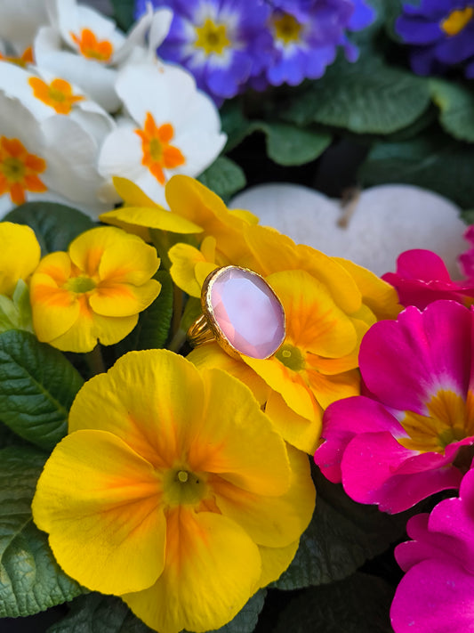 Anello regolabile in quarzo rosa