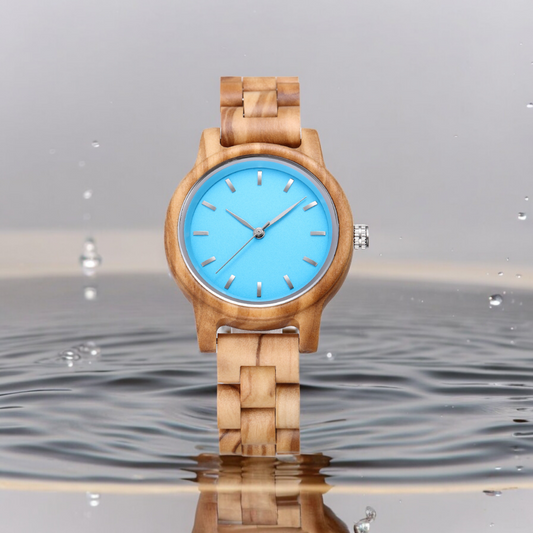 Orologio in legno di ulivo