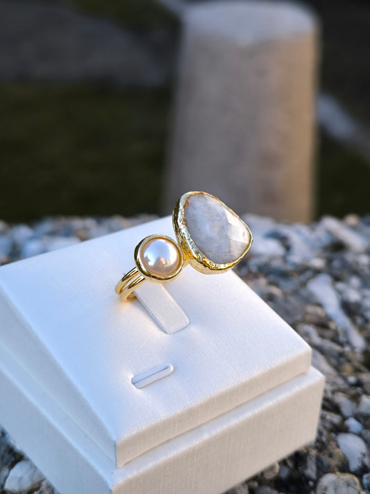 Anello regolabile in perla e selenite